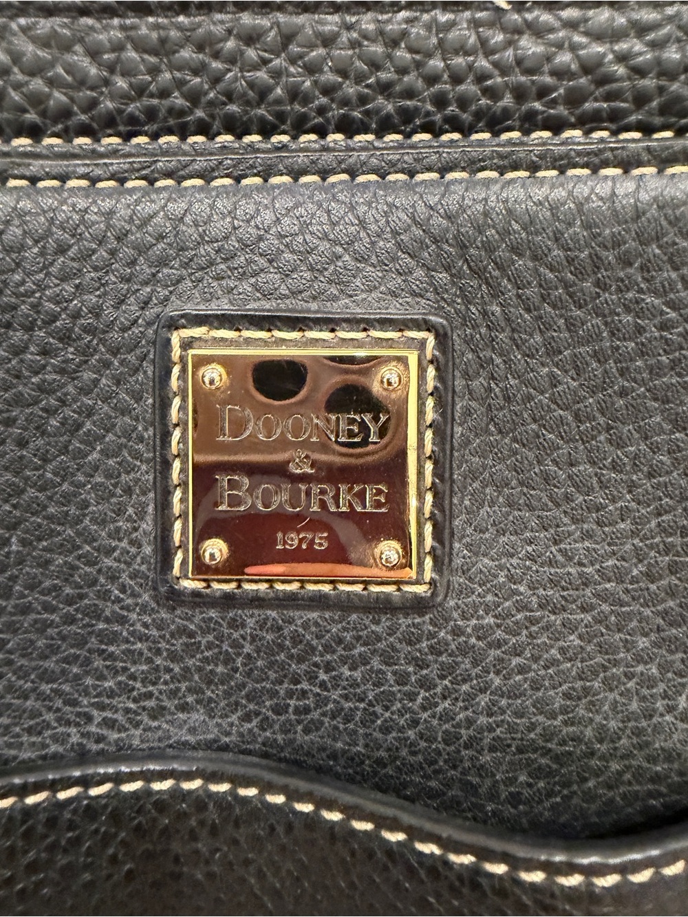 Dooney & Bourke Black Pebbled Leather Lexington Shopper Tote Red Interior - Picture 2 of 13